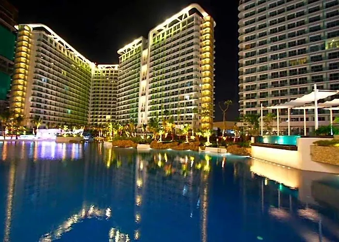 Azure C4 Beachpool Balcony Wifi Multiple Units Отель 4*